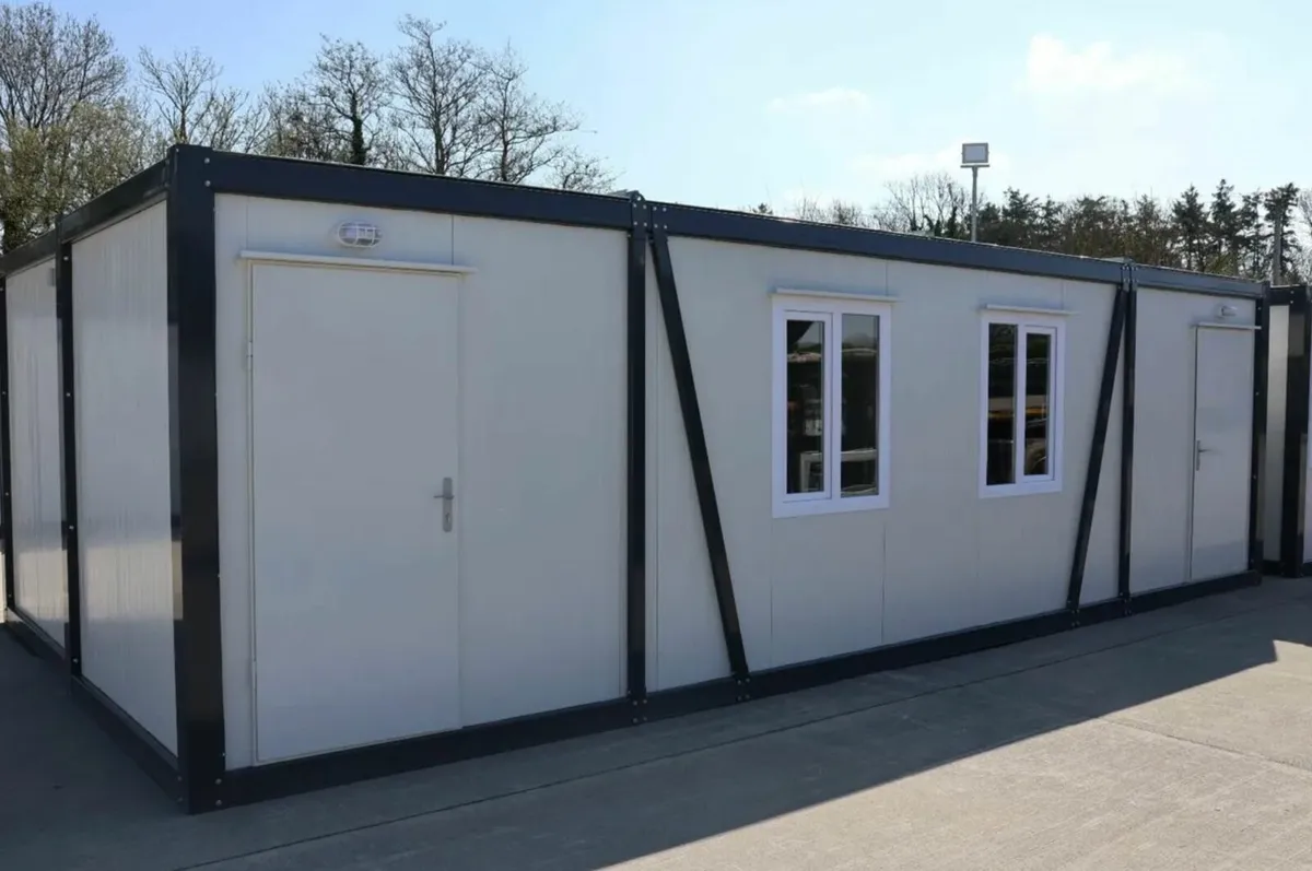 30ft x 8ft - Image 2