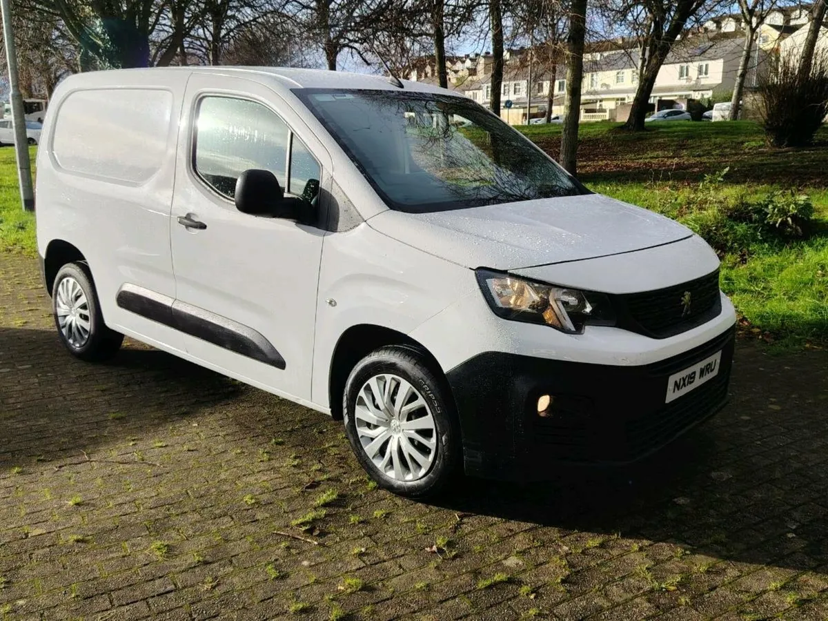 2019 Peugeot partner 1.6 DIESEL 3 SEATER LIKE NEW - Image 1