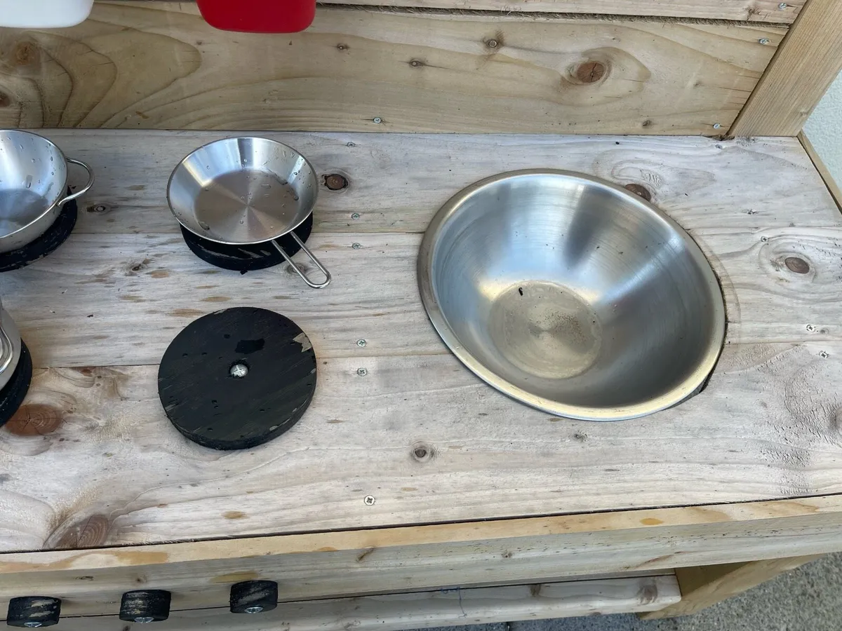 Mud kitchen - Image 3