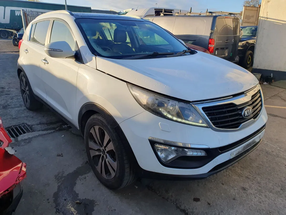 13 KIA SPORTAGE  1.7 CRDI (D4FDC) FOR BREAKING - Image 1