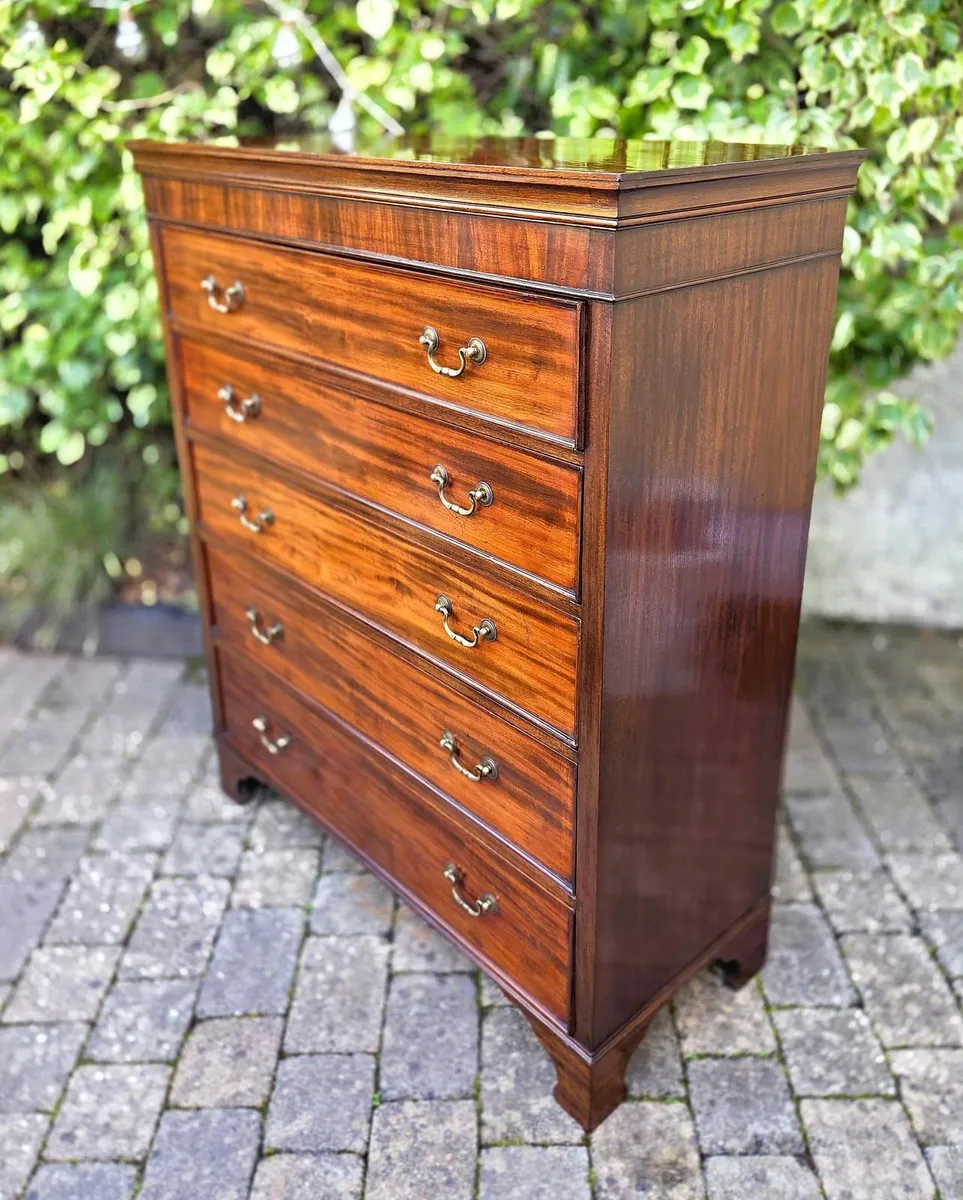 Large Victorian Mahogany Chest -Circa 1860 - Image 3