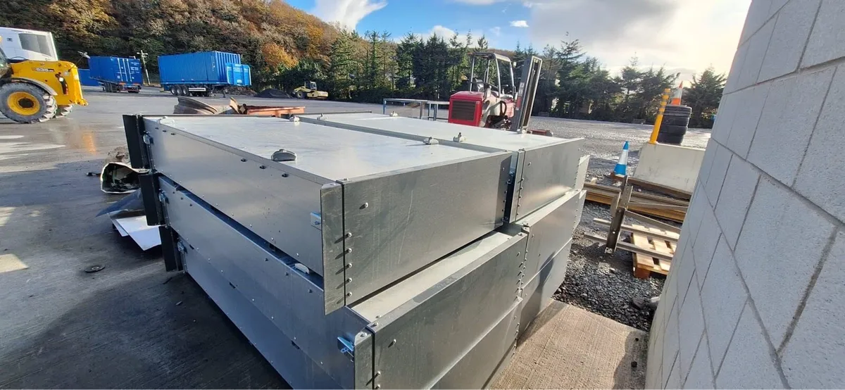 Tool box for trailer - Image 1