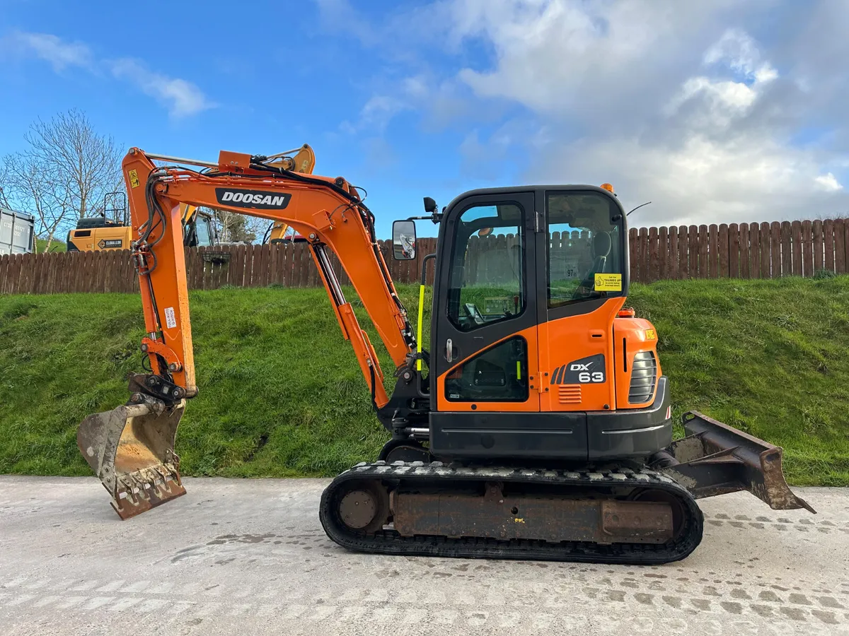 2021 Doosan DX63-3 - Image 1