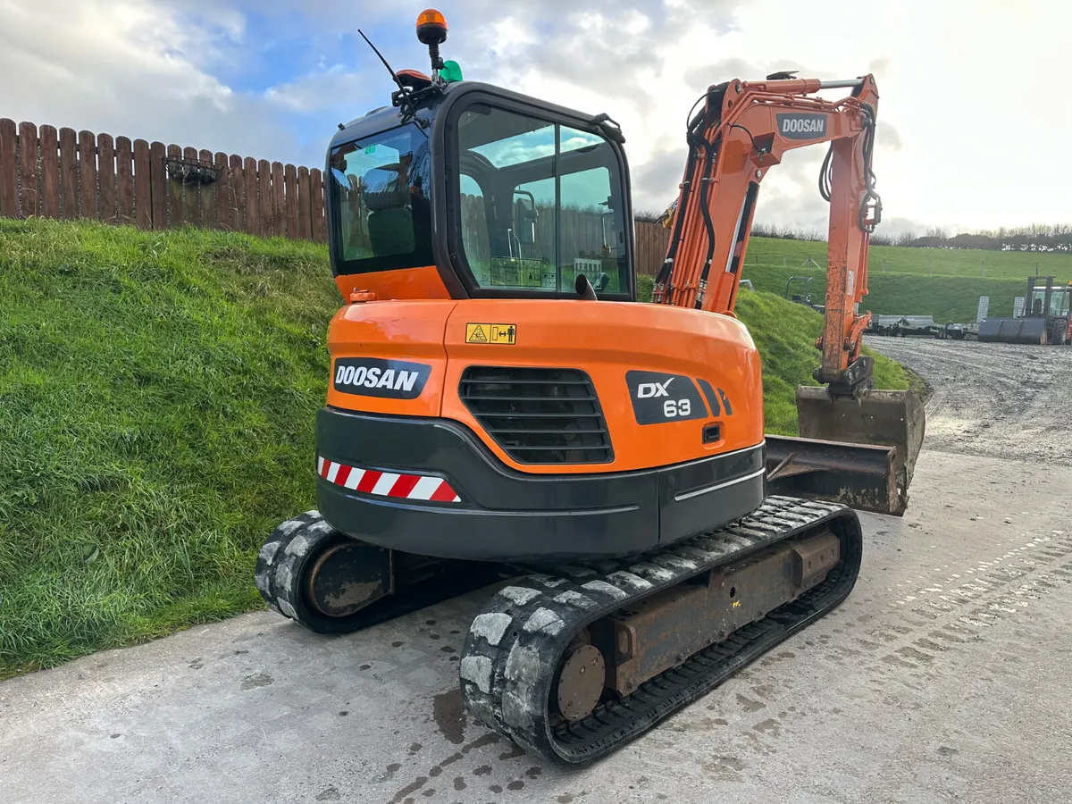 2021 Doosan DX63-3 - Image 4
