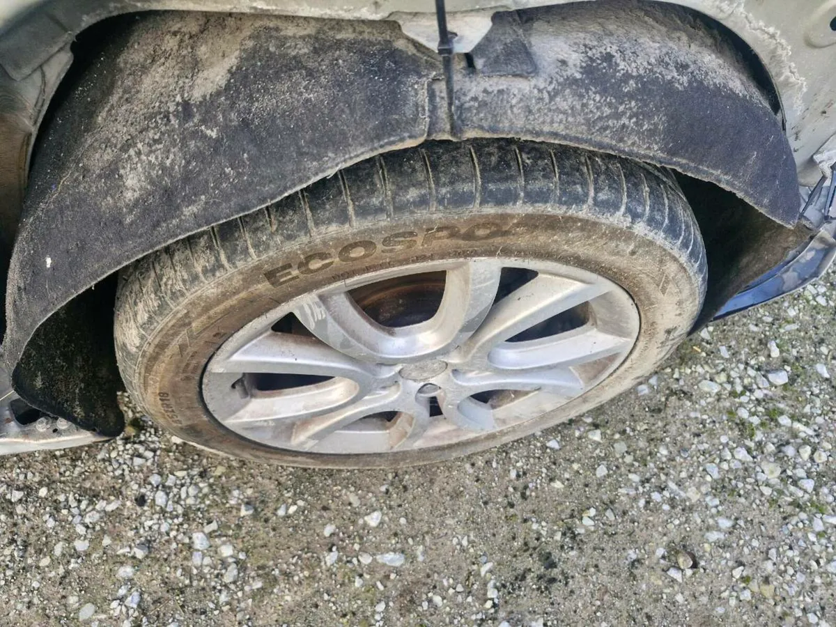 Peugeot 2012 - Image 3