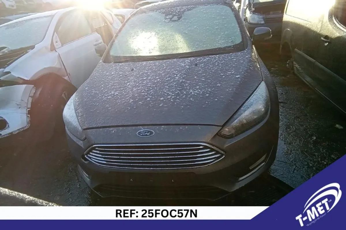 2015 FORD FOCUS BREAKING FOR PARTS - Image 2