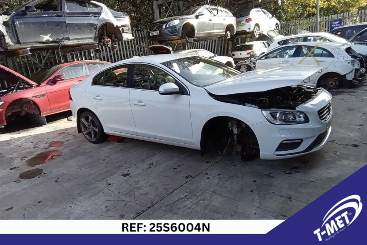 2014 VOLVO S60 BREAKING FOR PARTS - Image 1