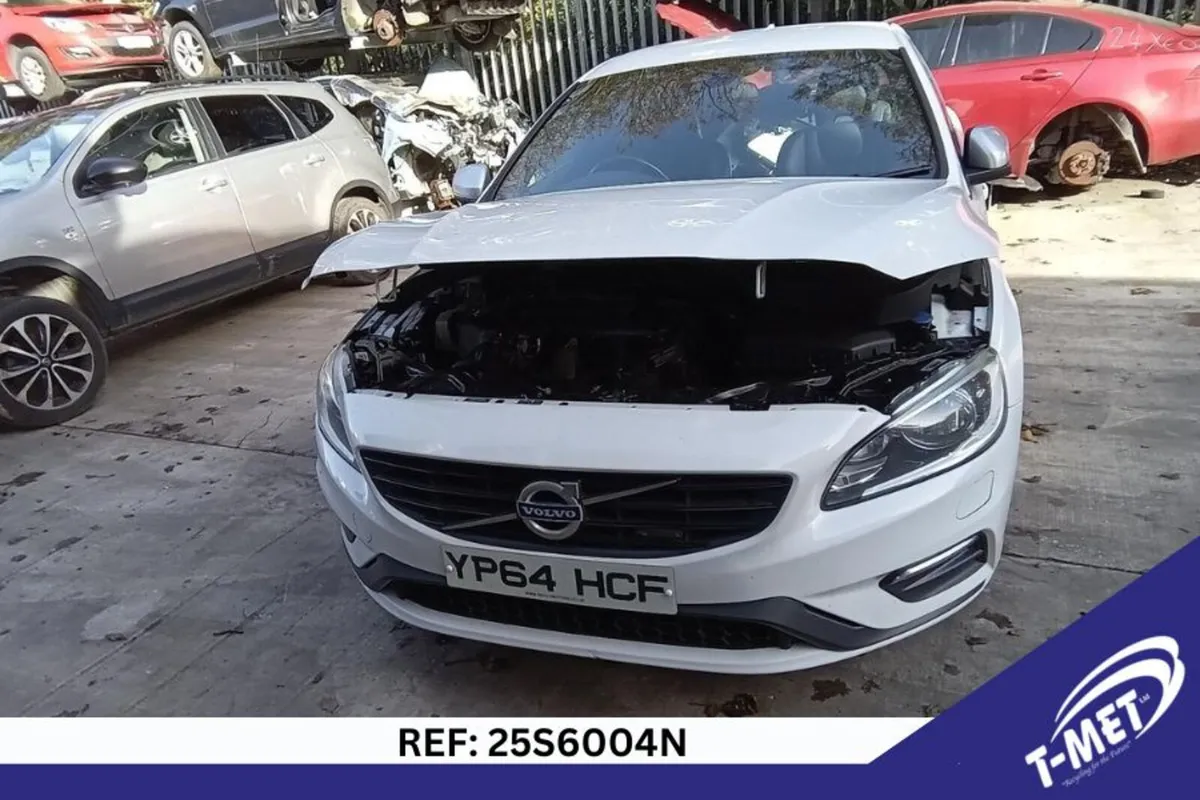 2014 VOLVO S60 BREAKING FOR PARTS - Image 2