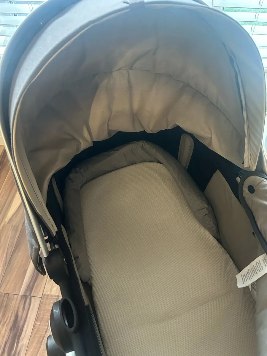 Joolz Pram - Image 2