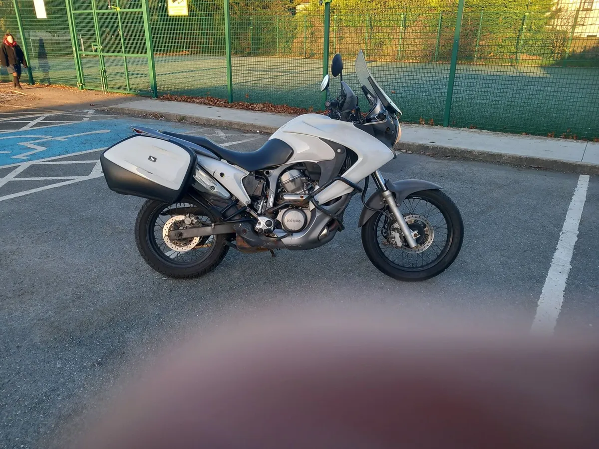 Honda XL 700 2011 - Image 2