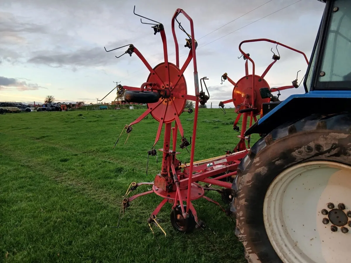 Lely Lotus 600 Tedder - Image 3