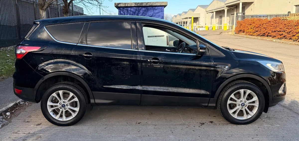 2019 Ford Kuga Titanium Commercial - Image 3