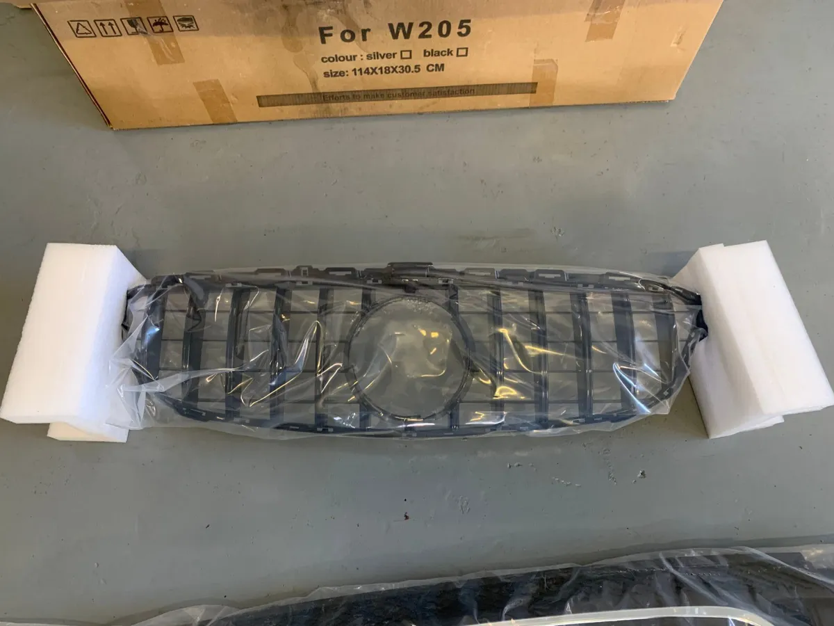 MERCEDES C CLASS  W205 BODY KIT - DUAL EXHAUST - Image 3