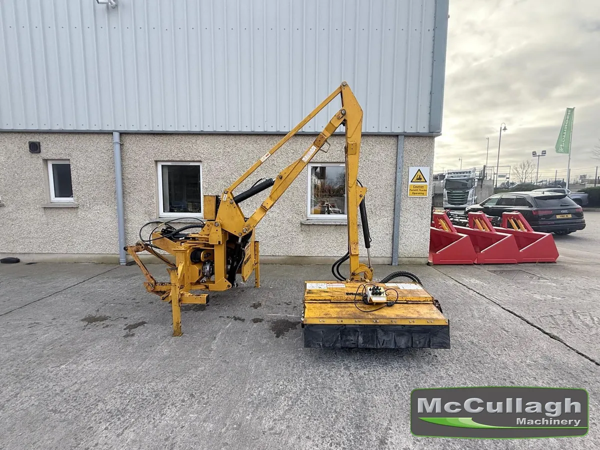 Used McConnel PA500 SE Hedgecutter - Image 2