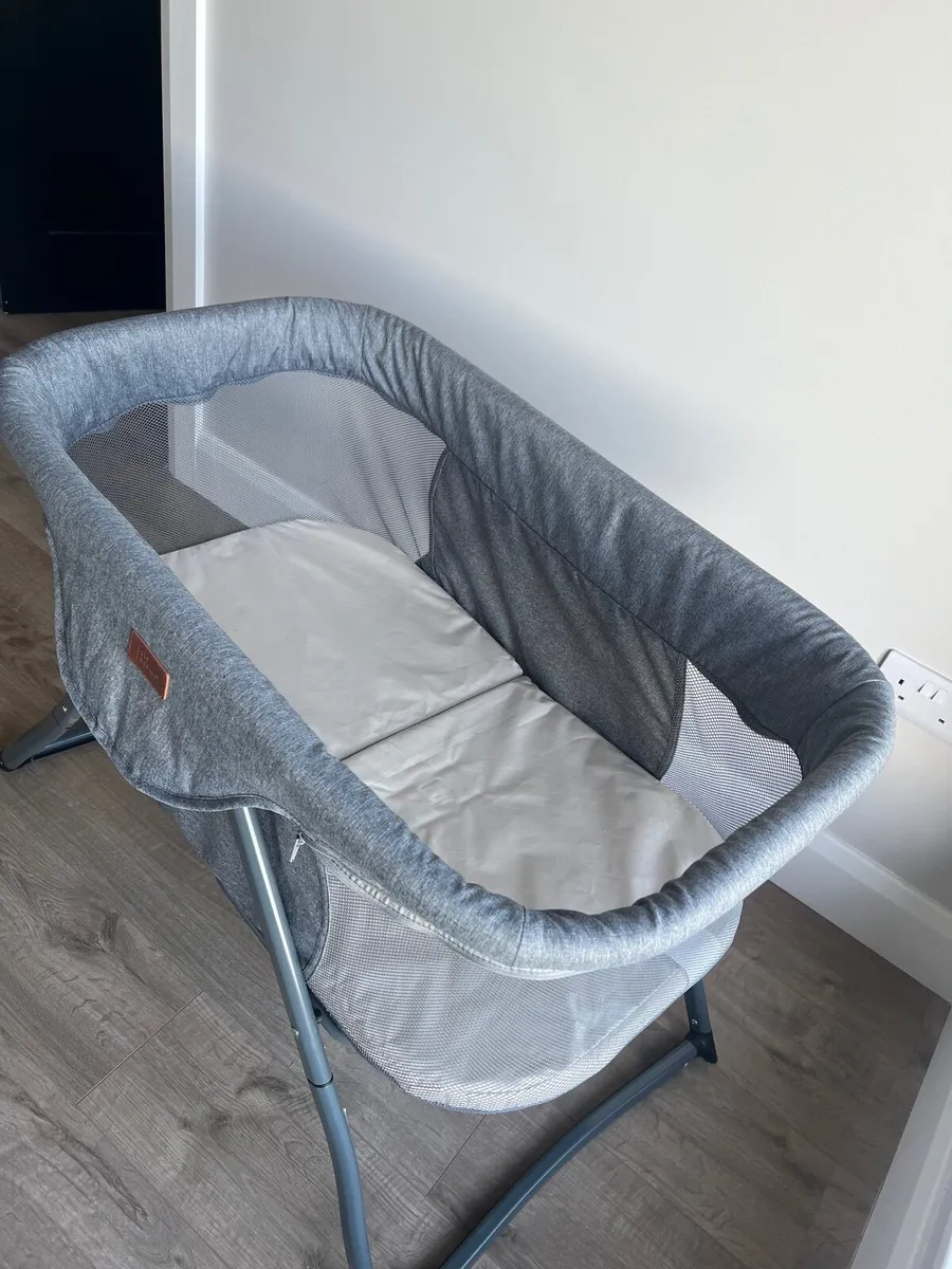 Travel cot/cot - Image 3