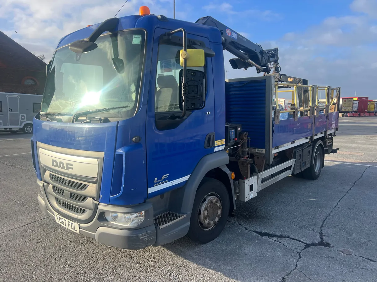 Daf 45/210 HMF 911 remote control crane  Dropside - Image 1