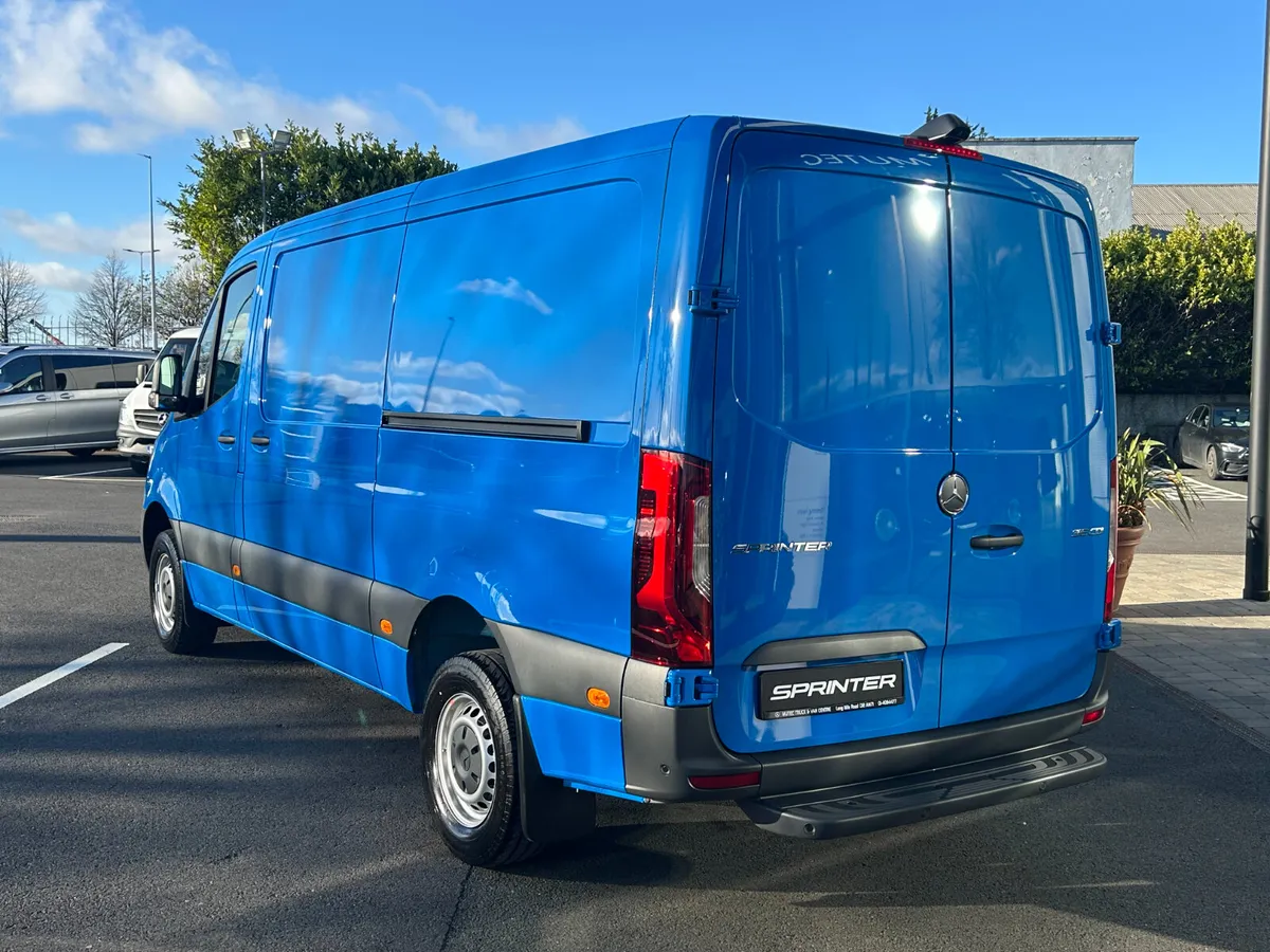 Mercedes-Benz Sprinter - Image 4
