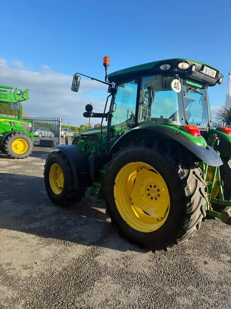 John Deere 5090R - Image 4