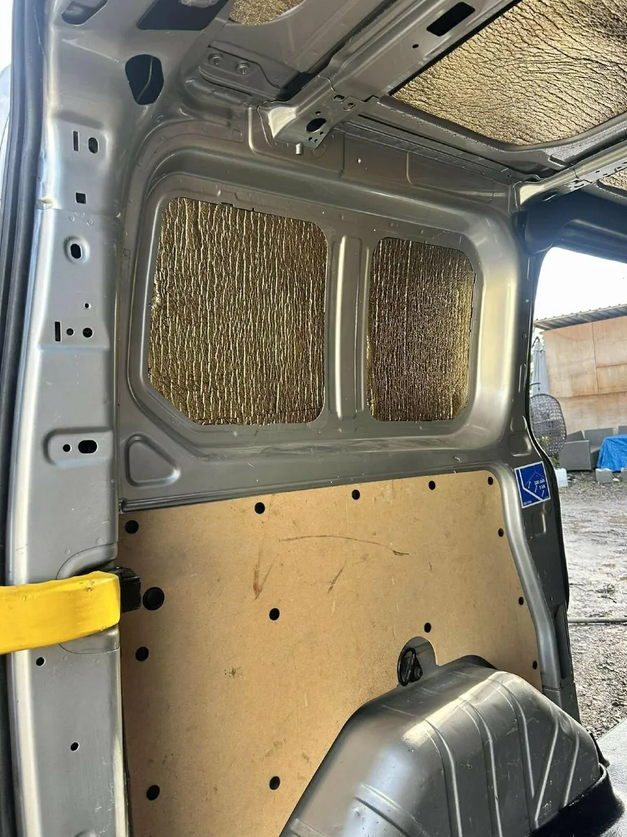 Ford Transit - Image 3
