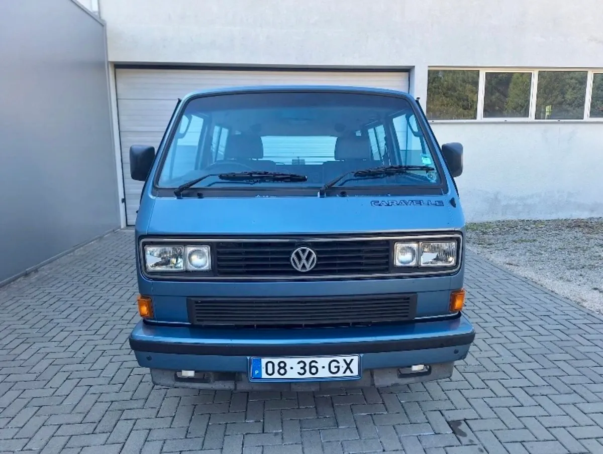 Volkswagen T3 T25 Caravelle 1987 - Image 1
