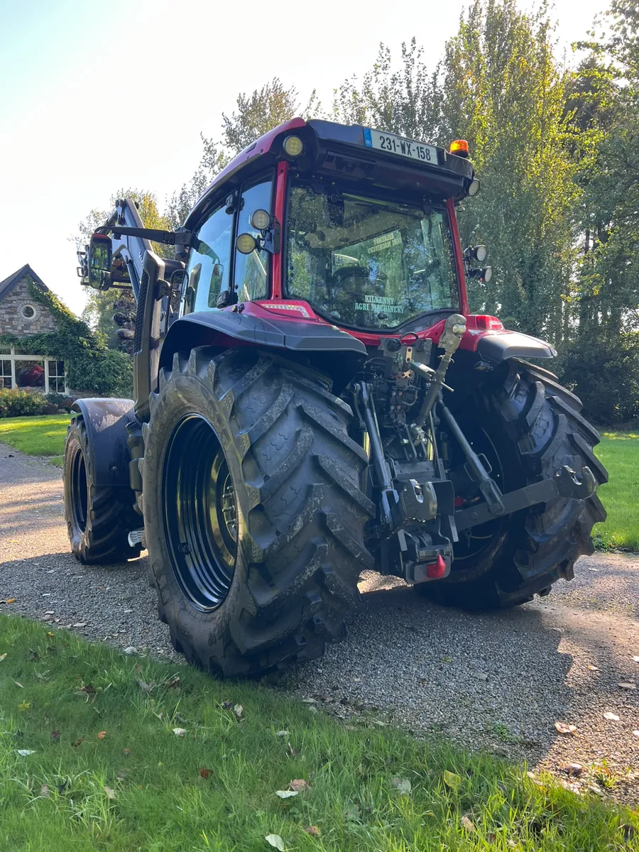 2023 Valtra G125A c/w Loader & lp600's - Image 2