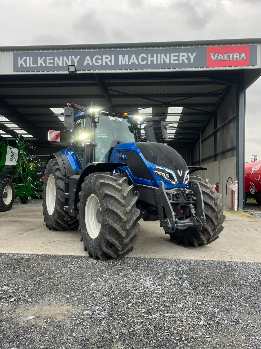 New Valtra Q305, Full Guidance & Available Now - Image 1