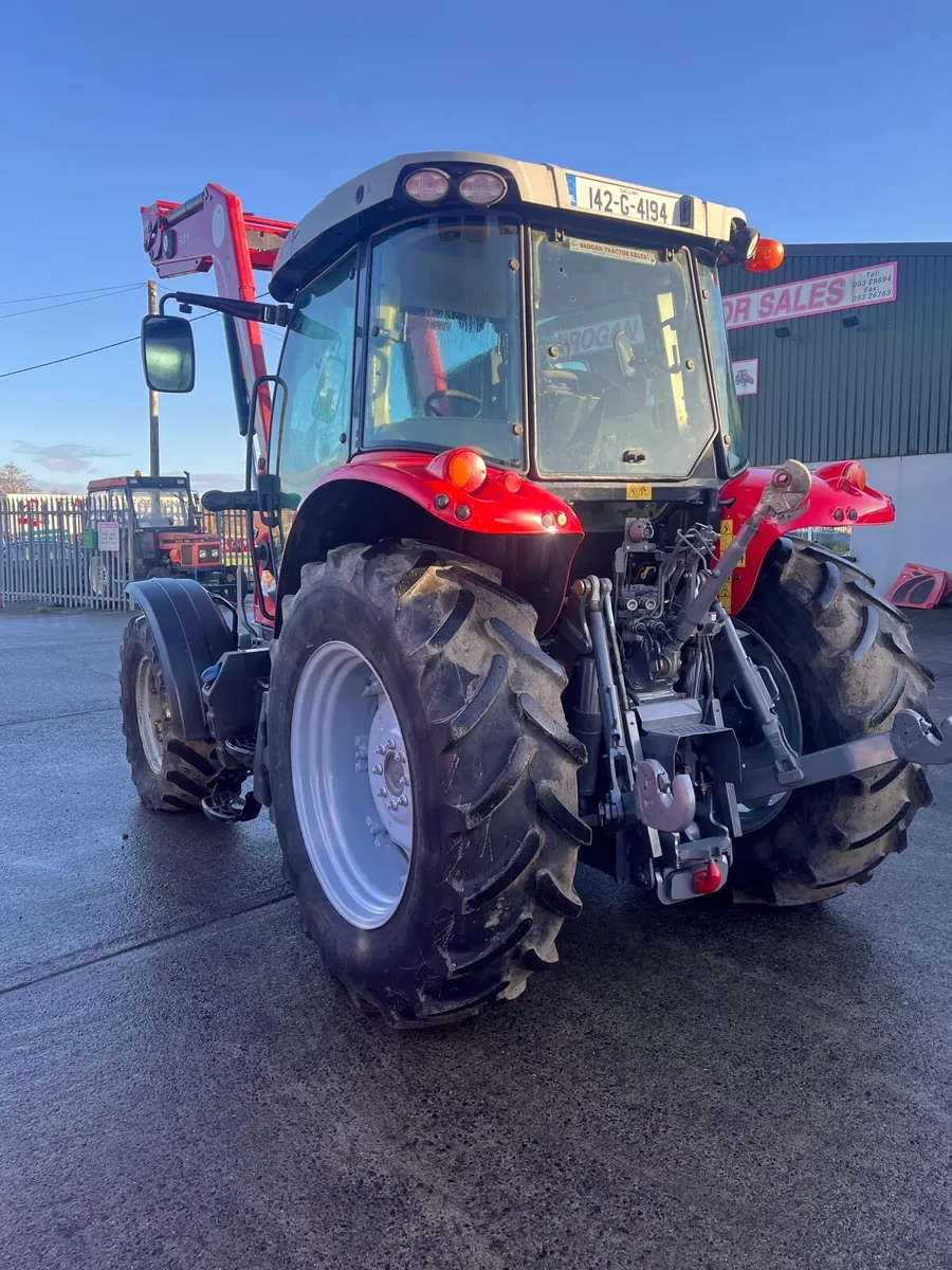 Massey Ferguson 5612 - Image 2