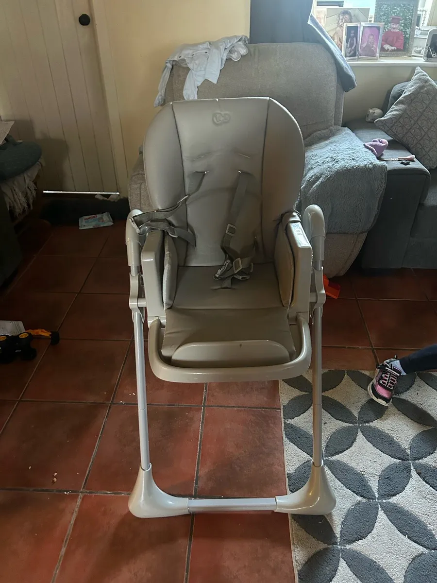 Kinder Kraft Highchair - Image 1