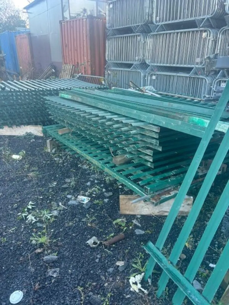 Pallaside Fencing - Image 1