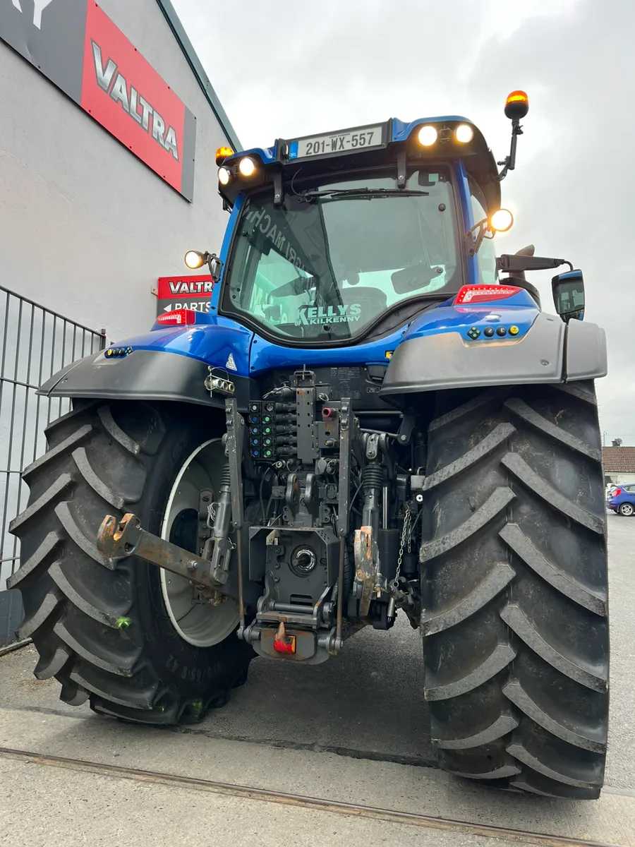 2020 Valtra T174 Versu, New 650/65R42's - Image 4