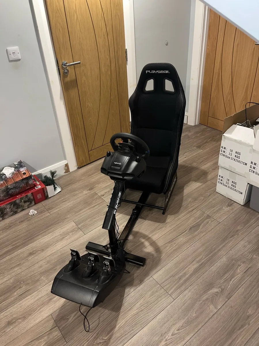 G29 Gaming wheel and chair - Image 1