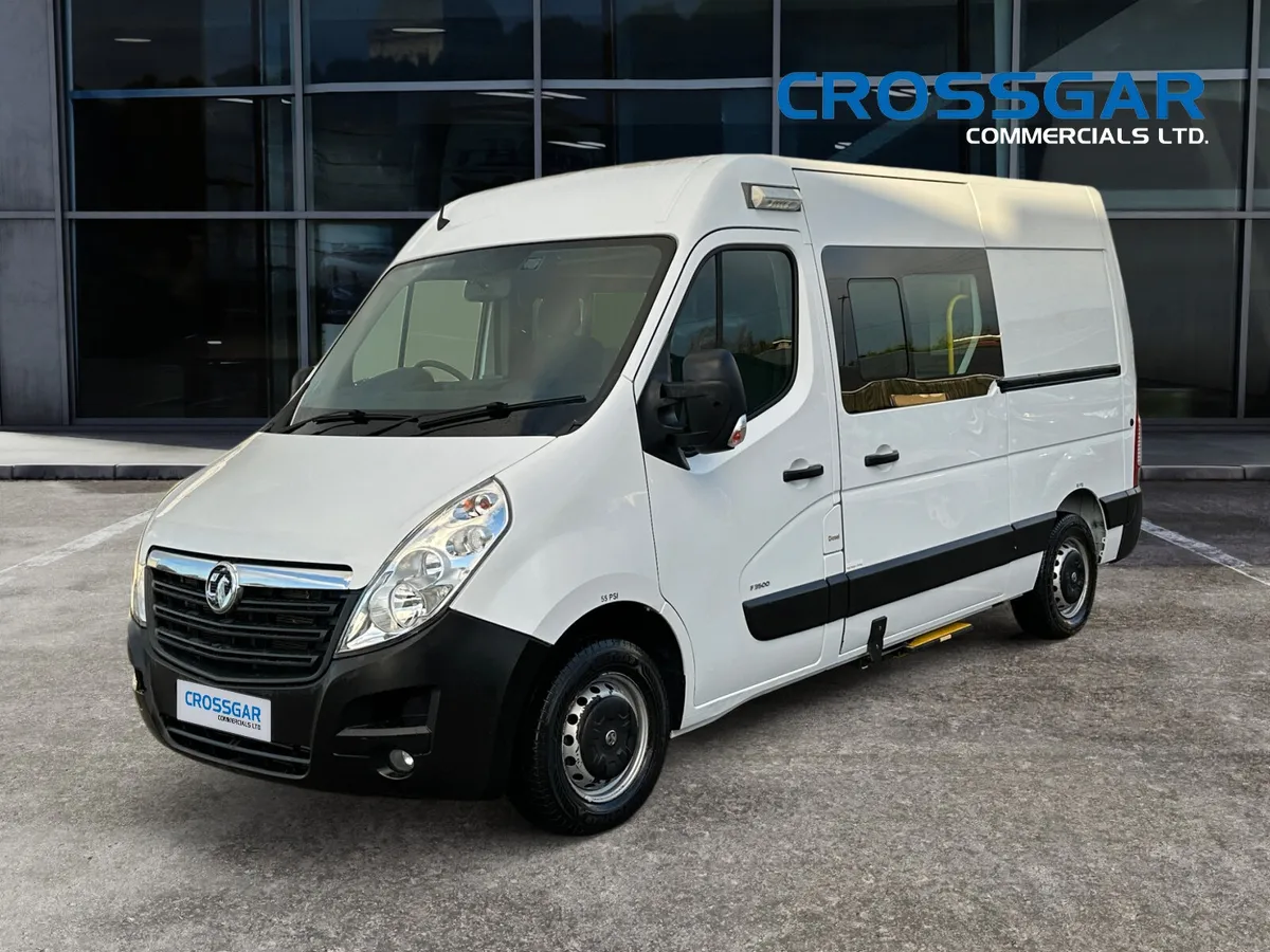 7 SEATER CREW / WELFARE VAN IDEAL CAMPER CONVERSIO - Image 3