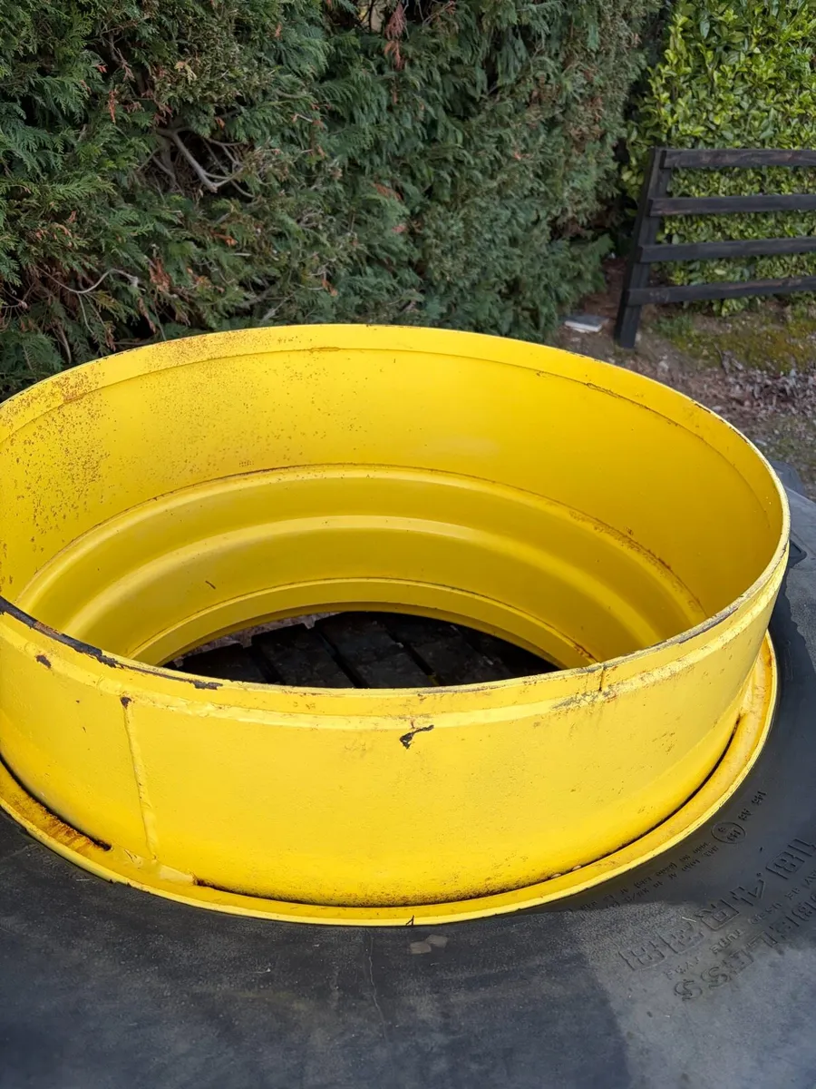 Stocks dual wheels 18.4r38 - Image 2