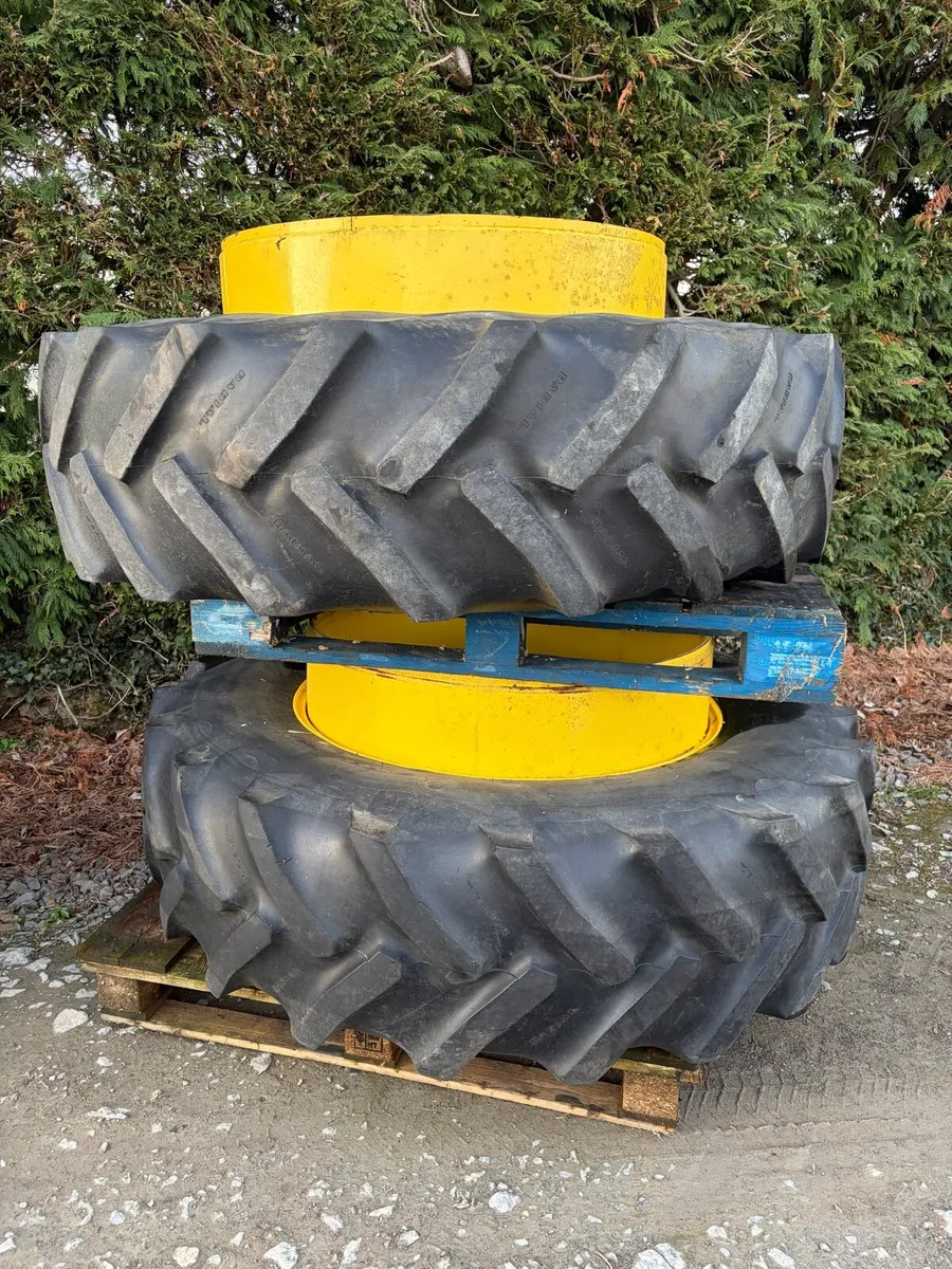 Stocks dual wheels 18.4r38 - Image 1