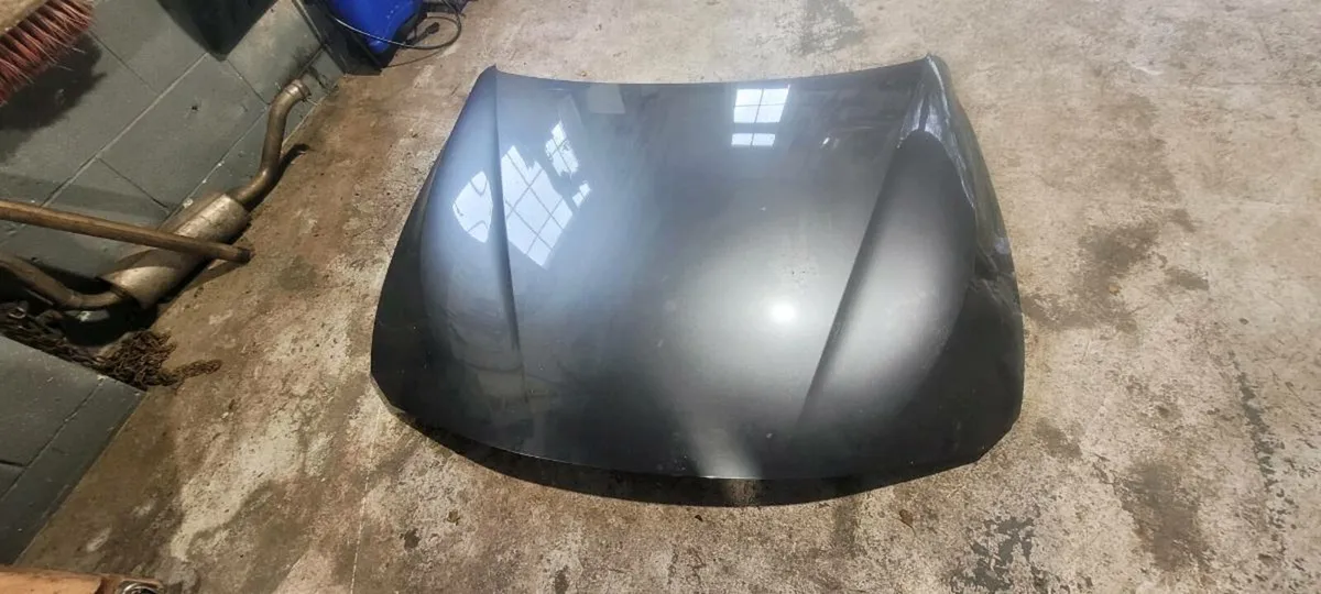 Bmw f30 bonnet - Image 2