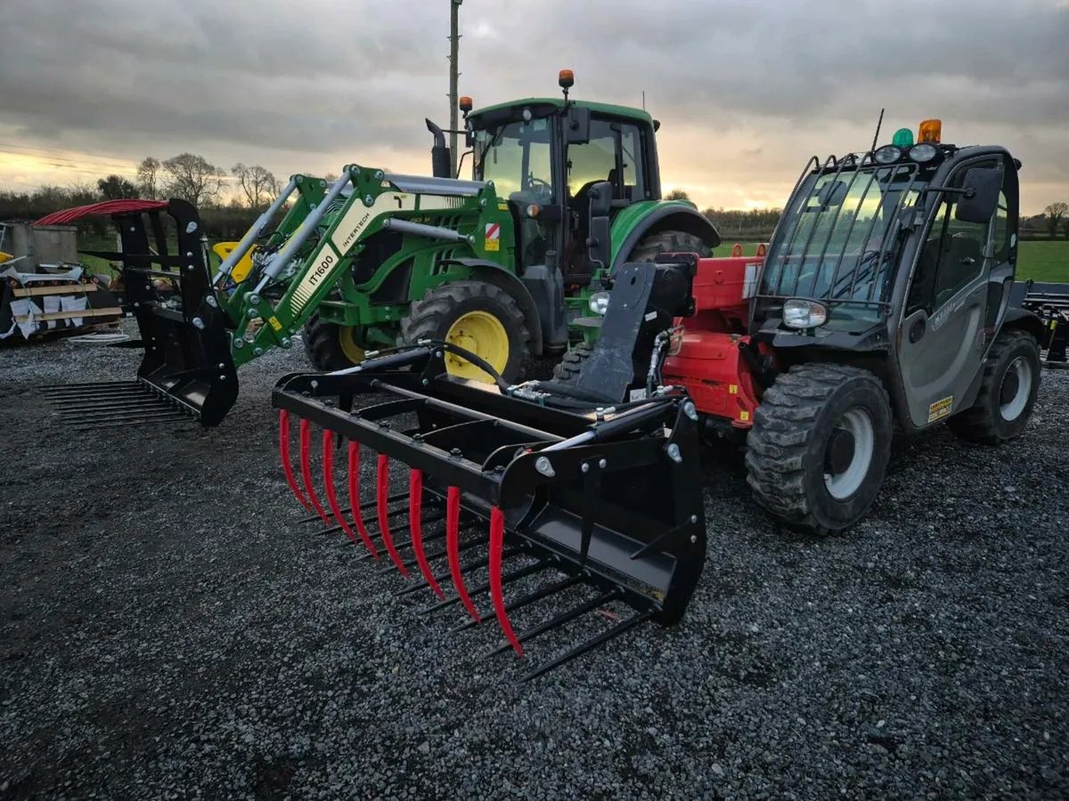 Tine grabs - Image 1