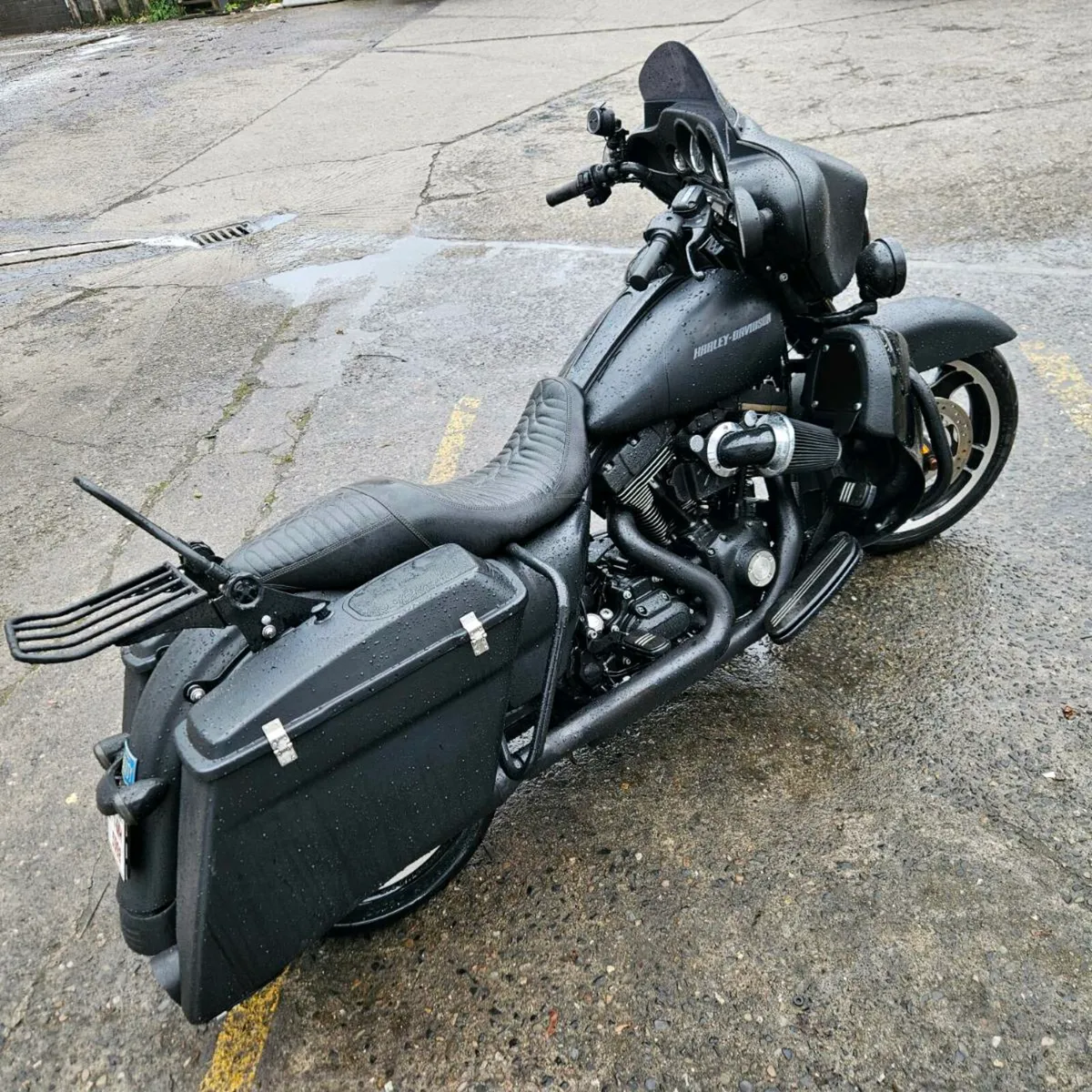 2011 Harley Davidson FLHTP 1700CC - Image 1