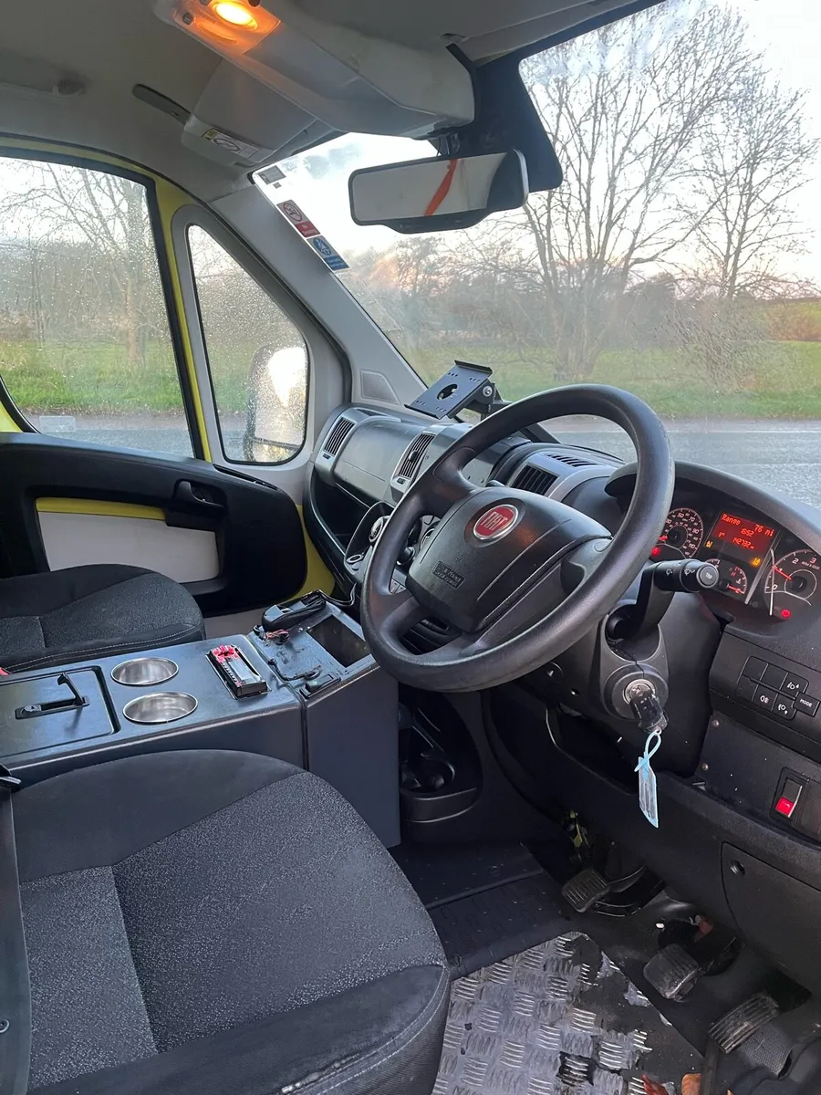 2017 FIAT DUCATO AMBULANCE - Image 2
