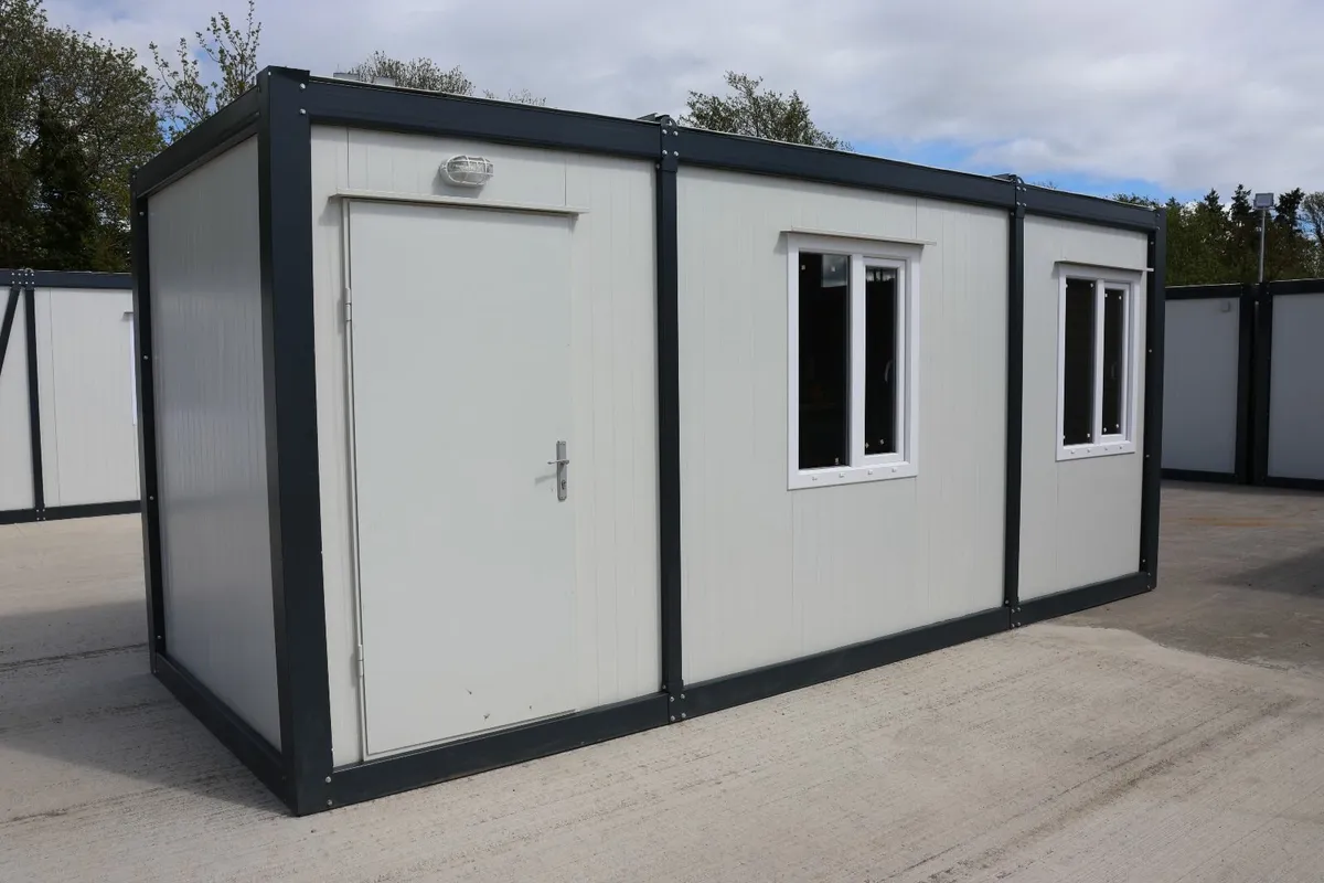 Portable Office 20ft x 8ft - Image 1