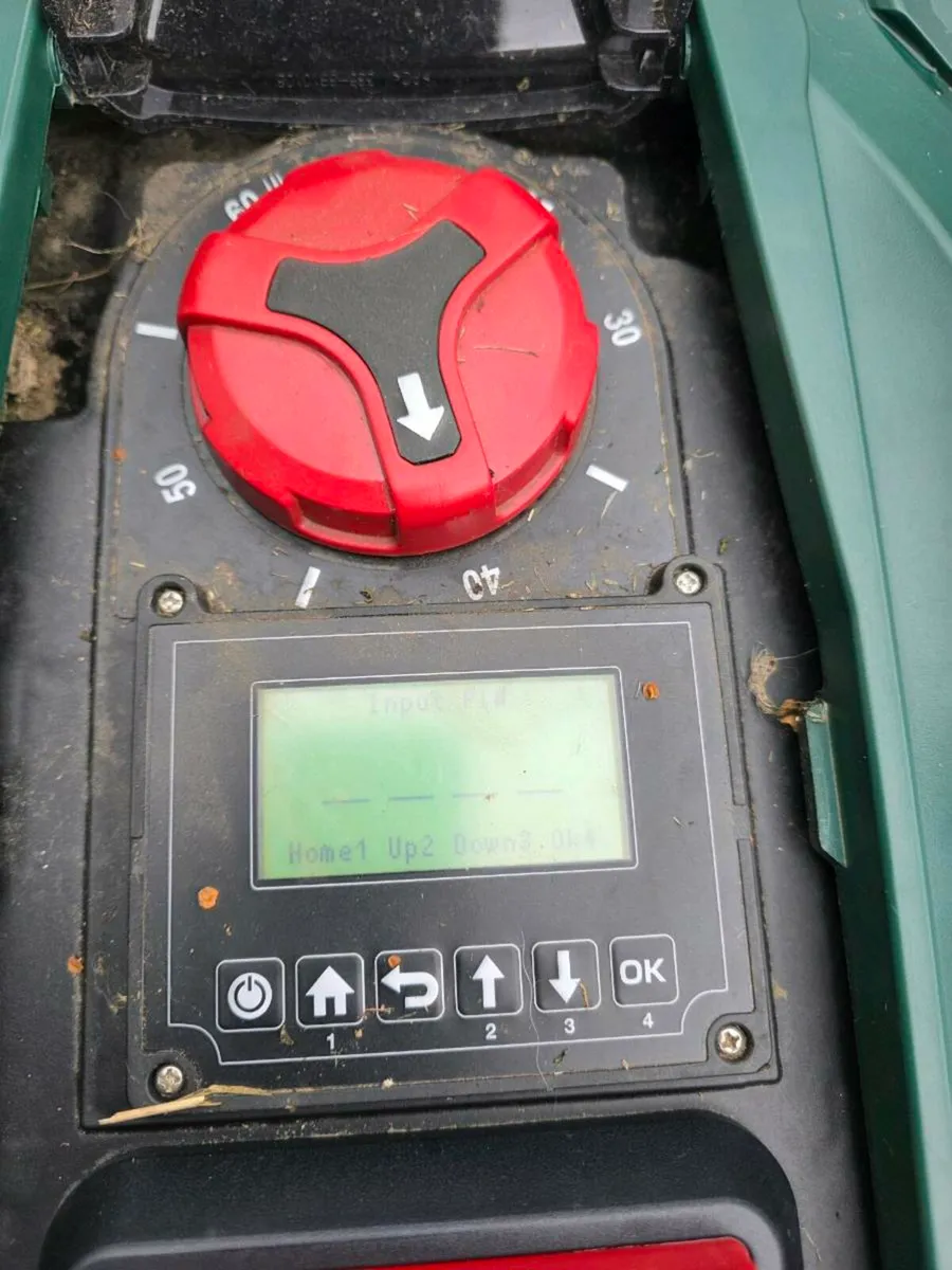Robot lawnmower - Image 3