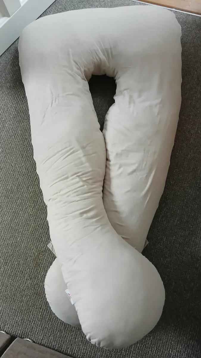 Maternity/Pregnancy Pillow - Image 1