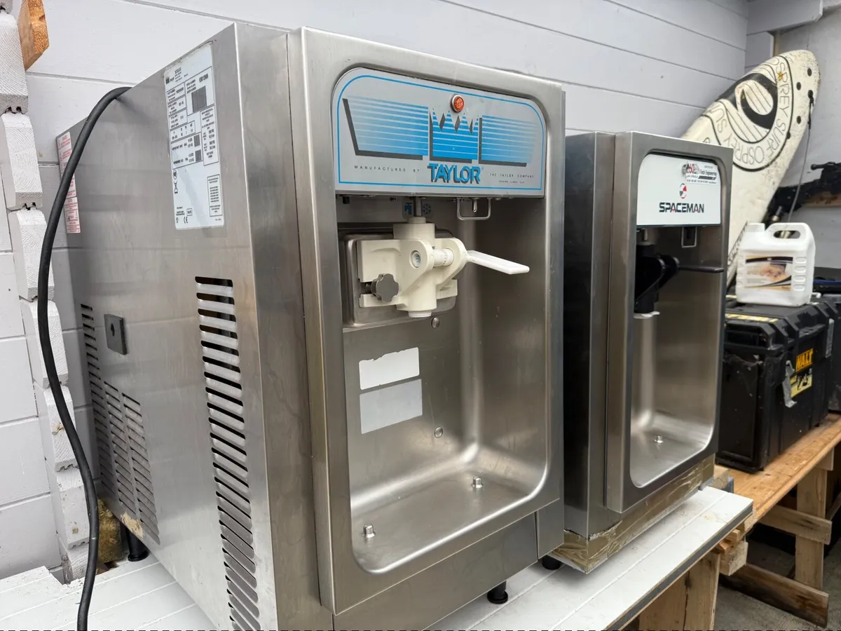 Ice cream Machines - Spaceman T15 and Taylor - Image 4