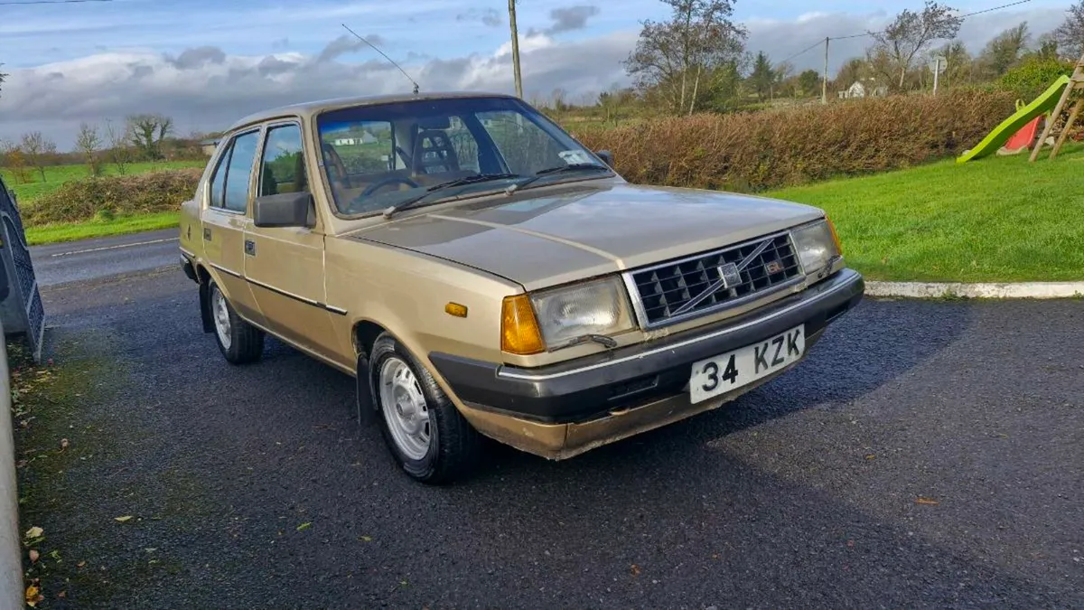 Volvo 340 gl .Nct exempt. Tax €56 - Image 2