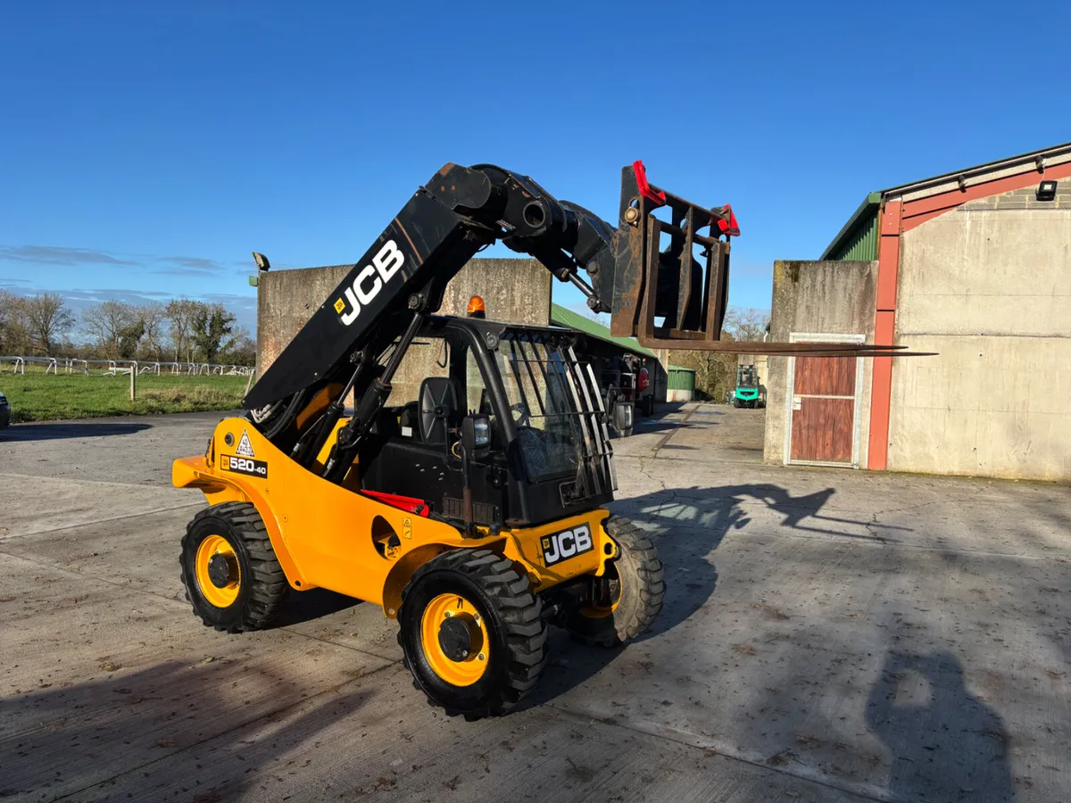 2019 JCB 520-40   (Big Engine) - Image 4