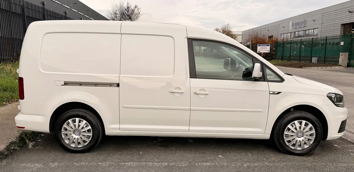 2019 Volkswagen Caddy 102Bhp Air-Conditioning - Image 3