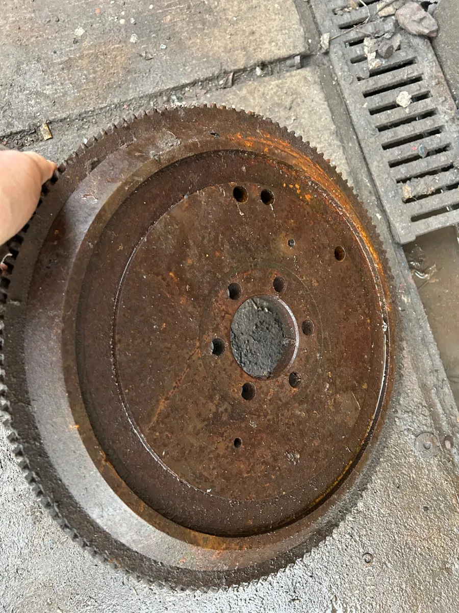 Ford 4000 / 4600 Fly Wheel - Image 1