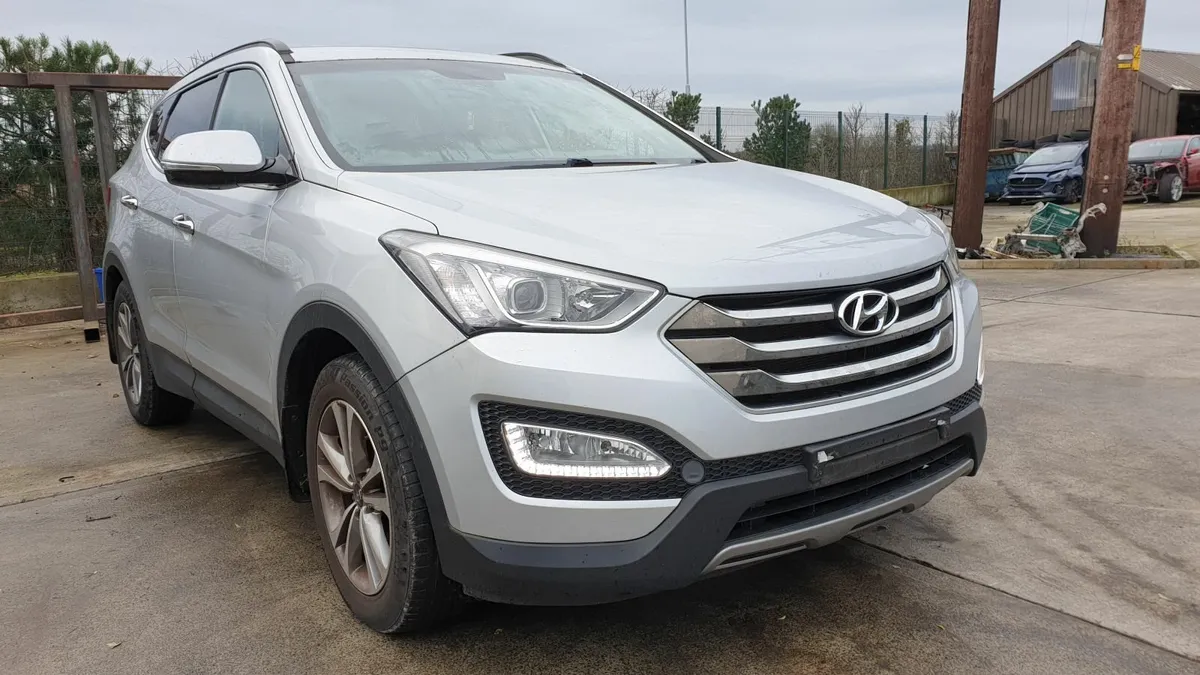*For parts* Hyundai Santa Fe, 2.2 dsl auto (2015) - Image 1