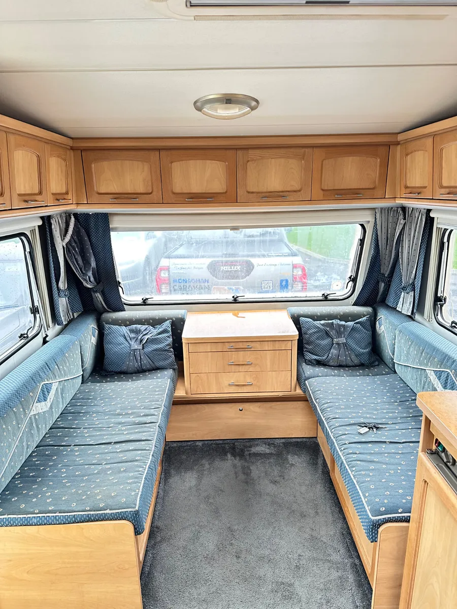 ✨BURSTNER 4 BERTH FIXED BED - Image 2