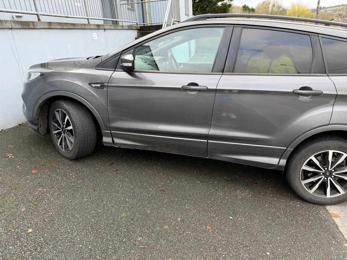 Ford Kuga 4 seater commercial - Image 1