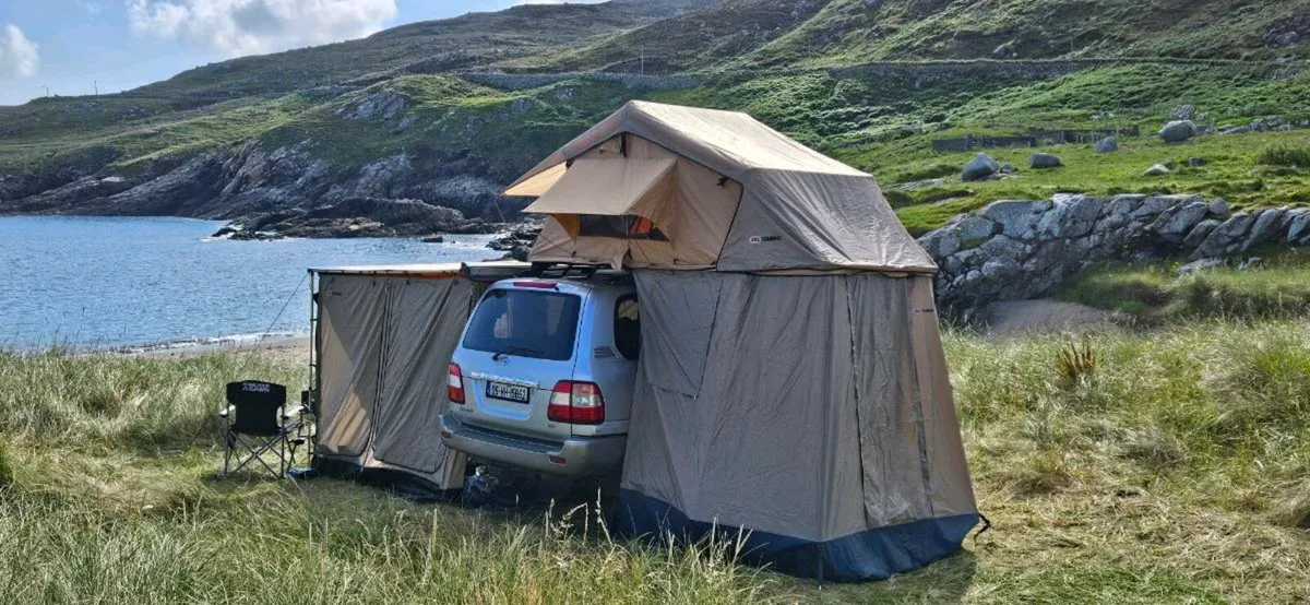 ARB ROOFTOP TENT AND DELUXE AWNING - Image 1